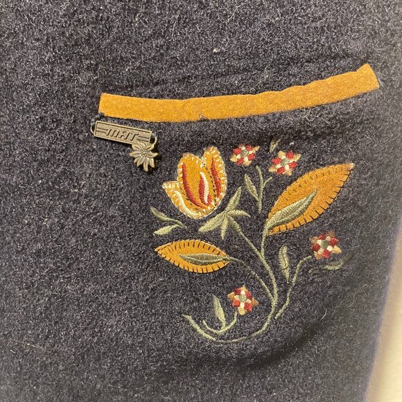 MAT collection boiled wool sleeveless vest - Picture 3 of 6